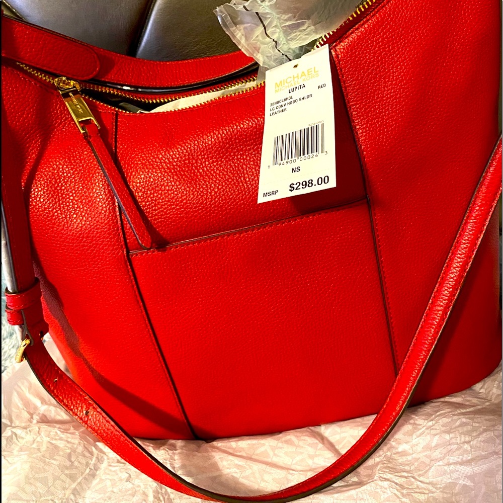 🔥Authentic Michael Kors lupita red shoulder bag🔥